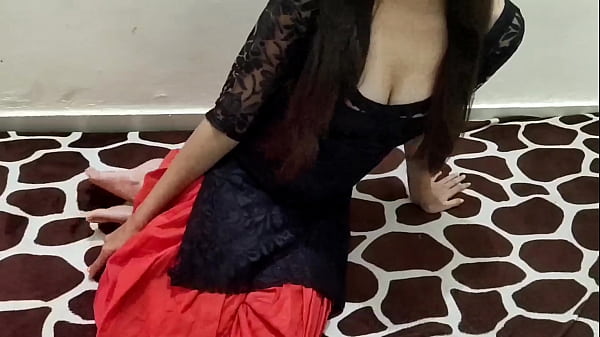 Indian Girlfriend seducing boyfriend to fuck her, teenage gf sneaks her boyfriend into her room to fuck, hard sex, saara