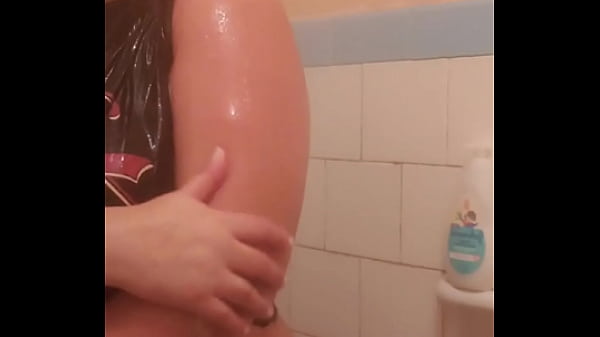 Weird wet arm fetish - Part 1