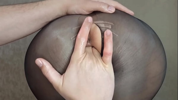 Training in fisting led to a jet orgasm. pussy is dehydrated