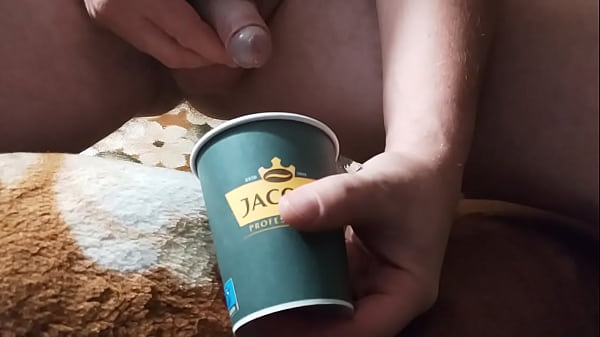 VID 176 Masturbation drunk piss finger in the ass (5min)